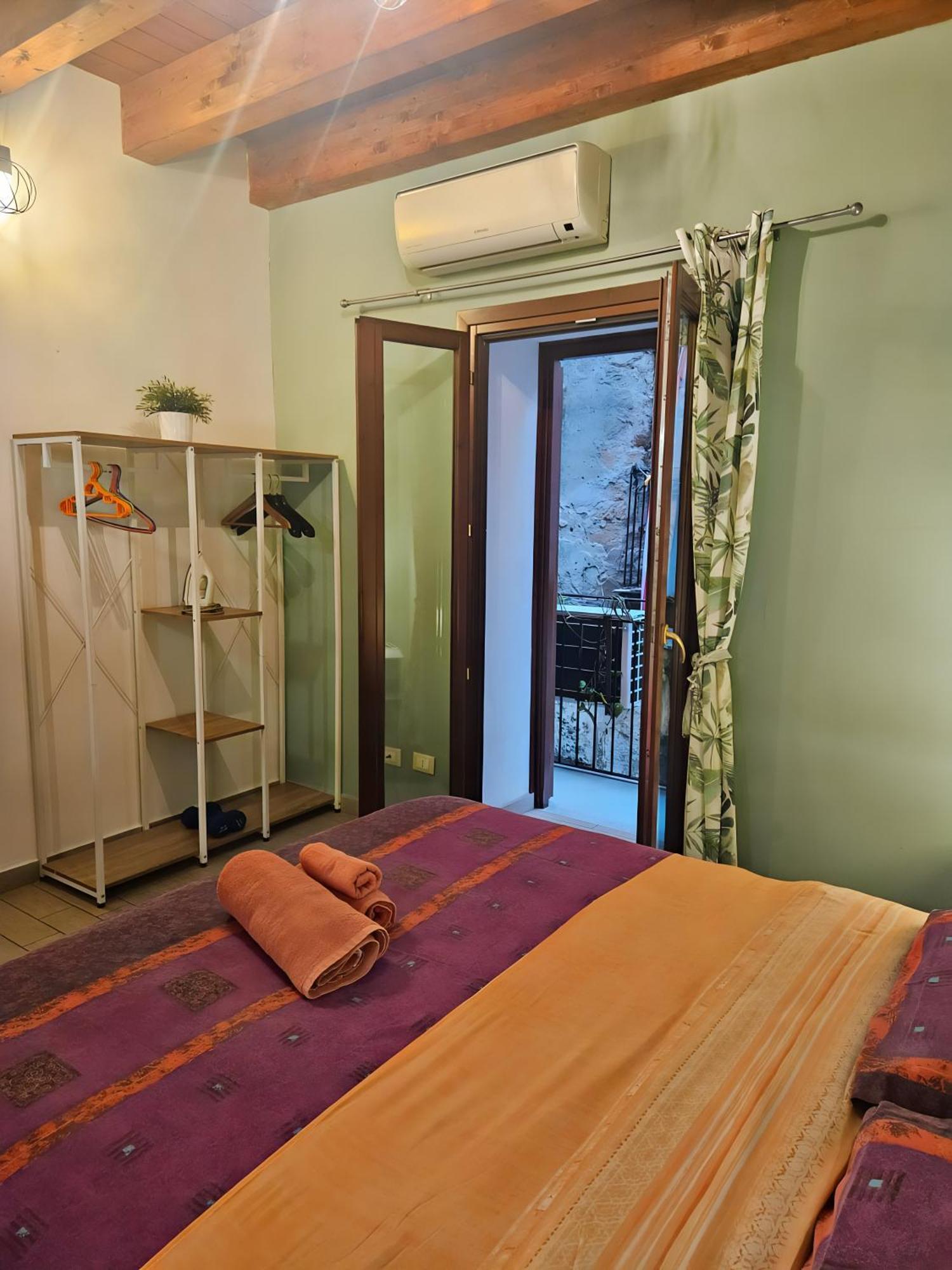 Apartamento Happie Casa La Cattedrale Palermo Exterior foto